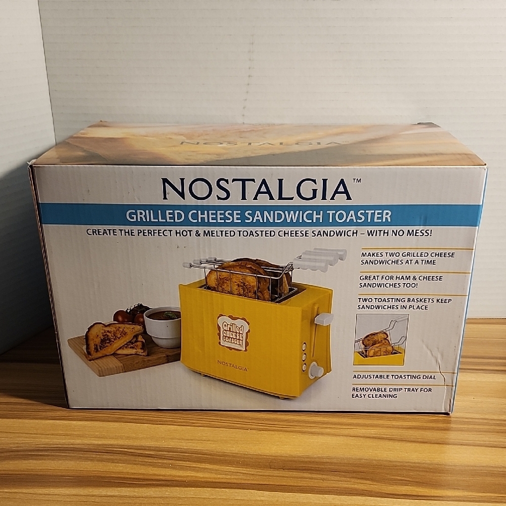Nostalgia Yellow Grilled Cheese Sandwich Toaster
